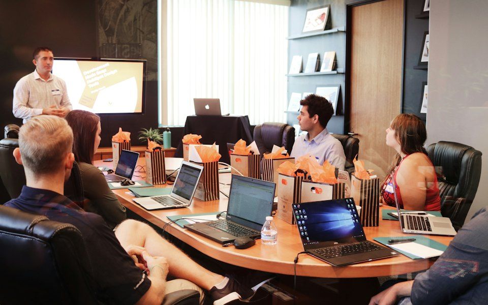 Leadership & Management Development corporate training